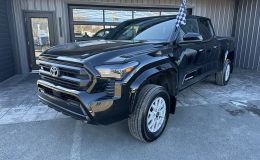 Thumbnail 1 - 2025 Toyota Tacoma