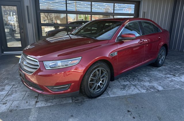 2014 Ford Taurus SEL
