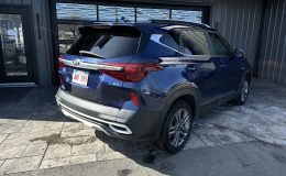 Thumbnail 3 - 2021 Kia Seltos EX