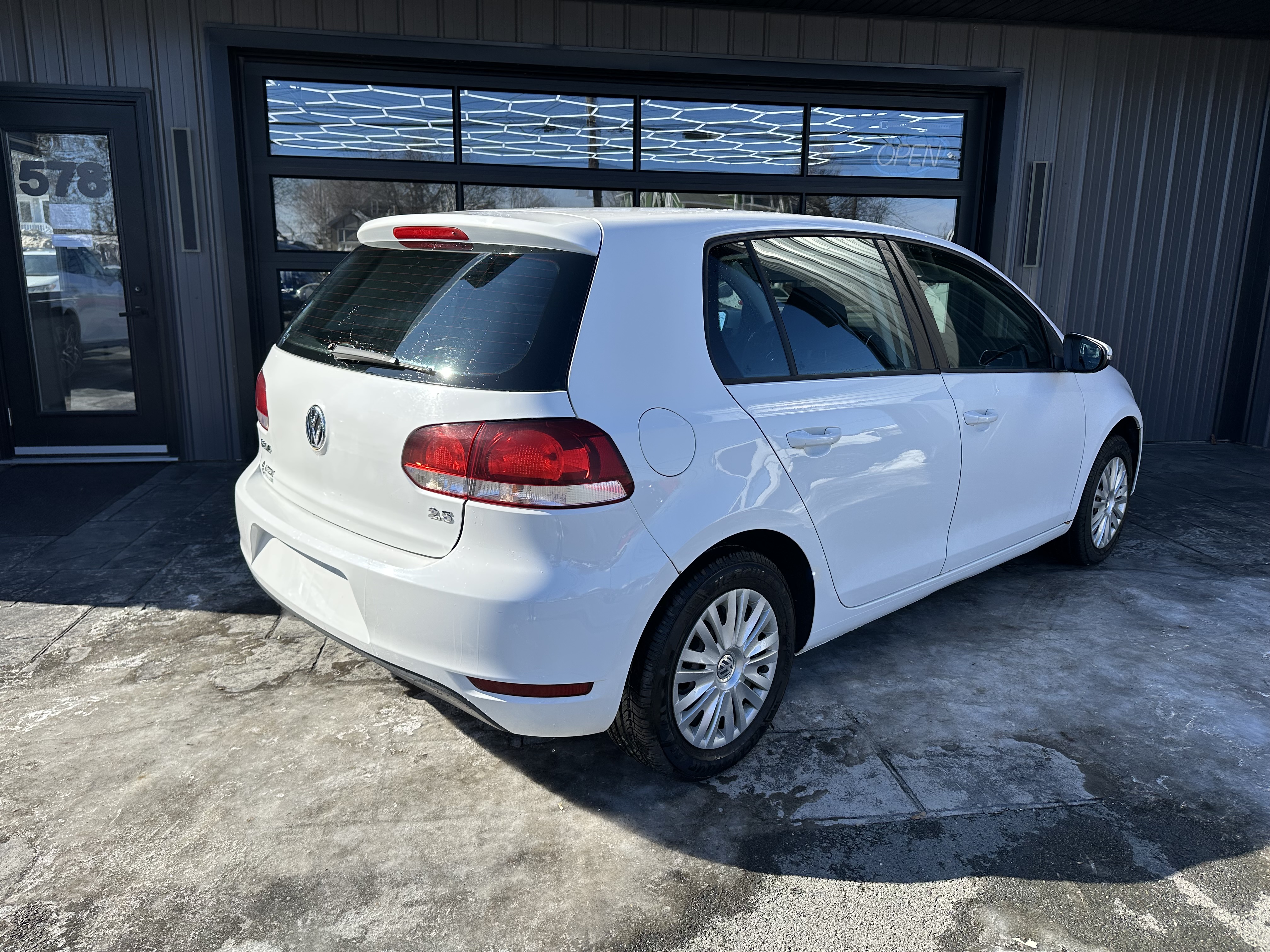 Image 3 - 2012 Volkswagen Golf
