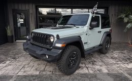 Aperçu 1 - 2024 Jeep Wrangler Sport