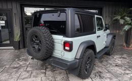 Aperçu 3 - 2024 Jeep Wrangler Sport