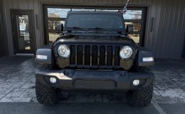 Thumbnail 2 - 2023 Jeep Wrangler Sport