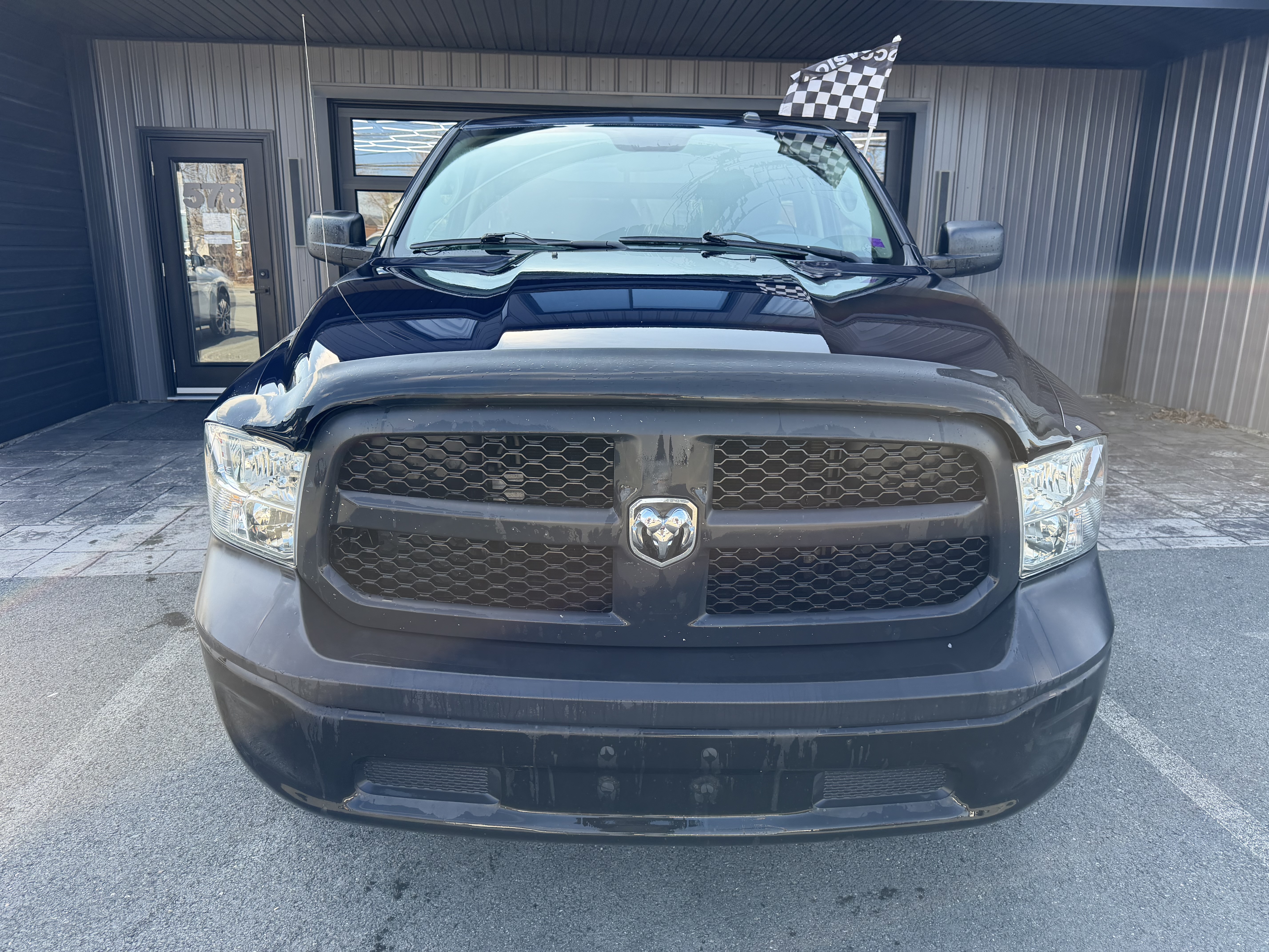 Image 2 - 2015 Ram 1500 ST