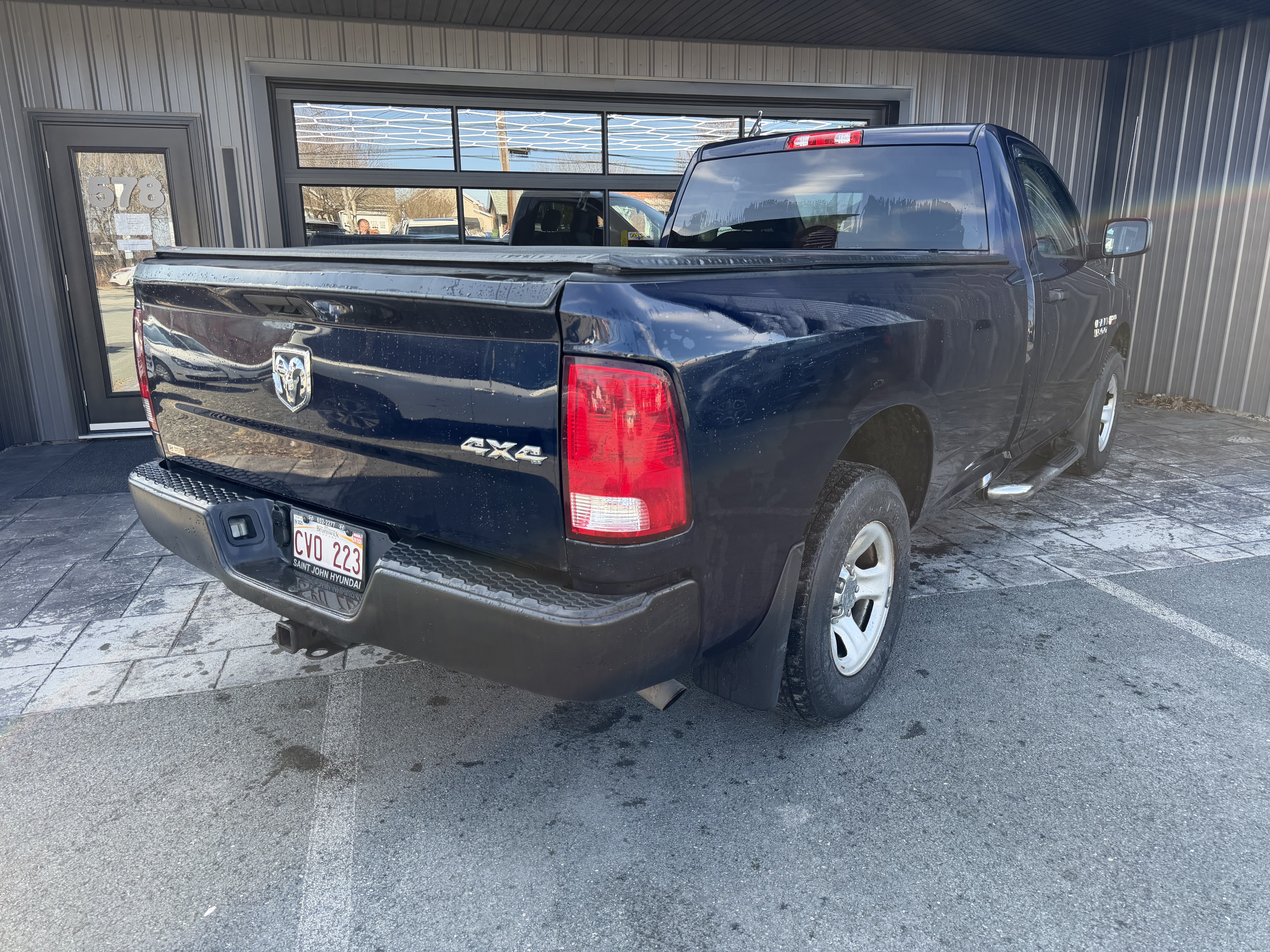 Image 3 - 2015 Ram 1500 ST
