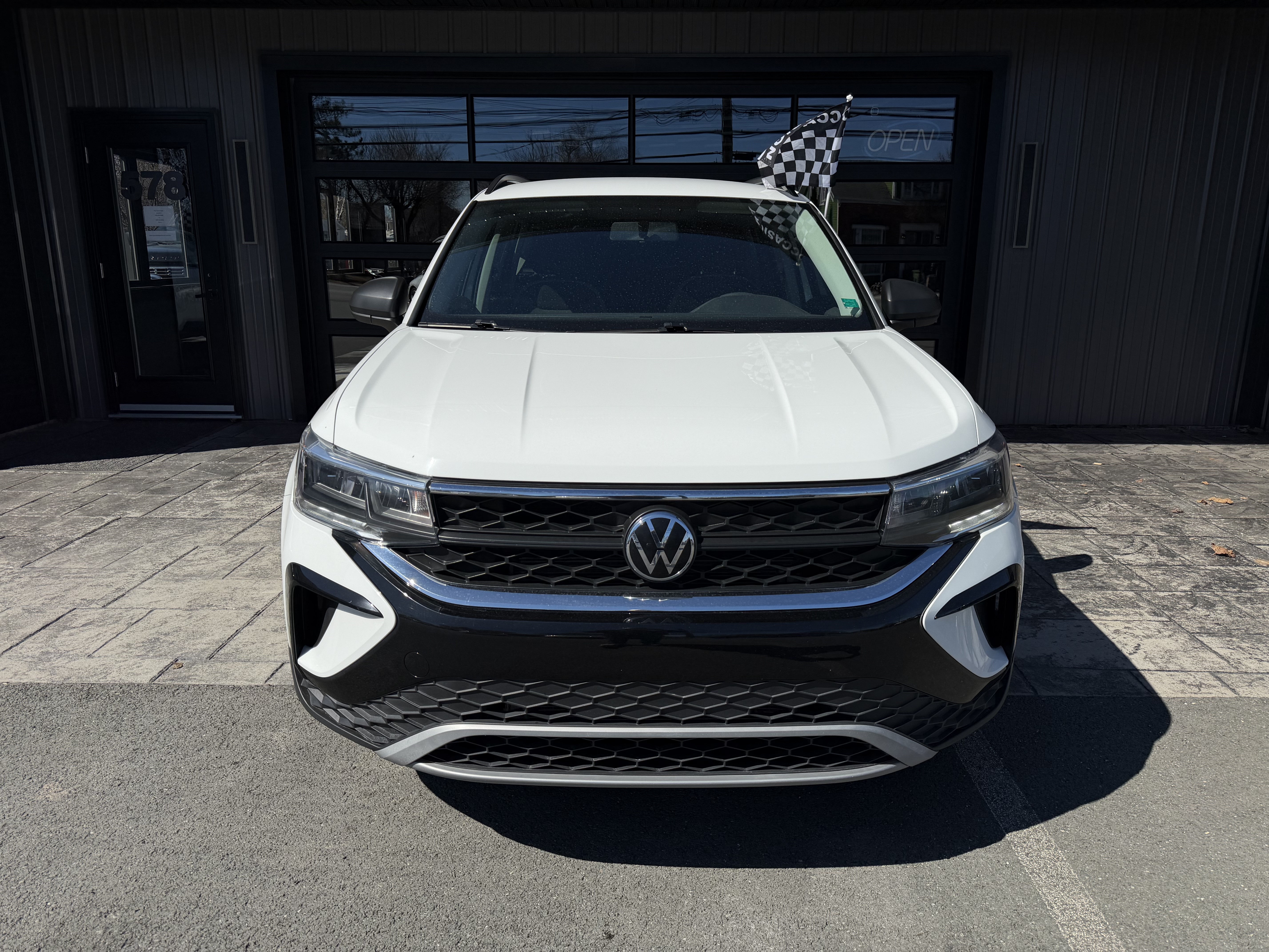 Image 2 - 2022 Volkswagen Taos 4Motion S