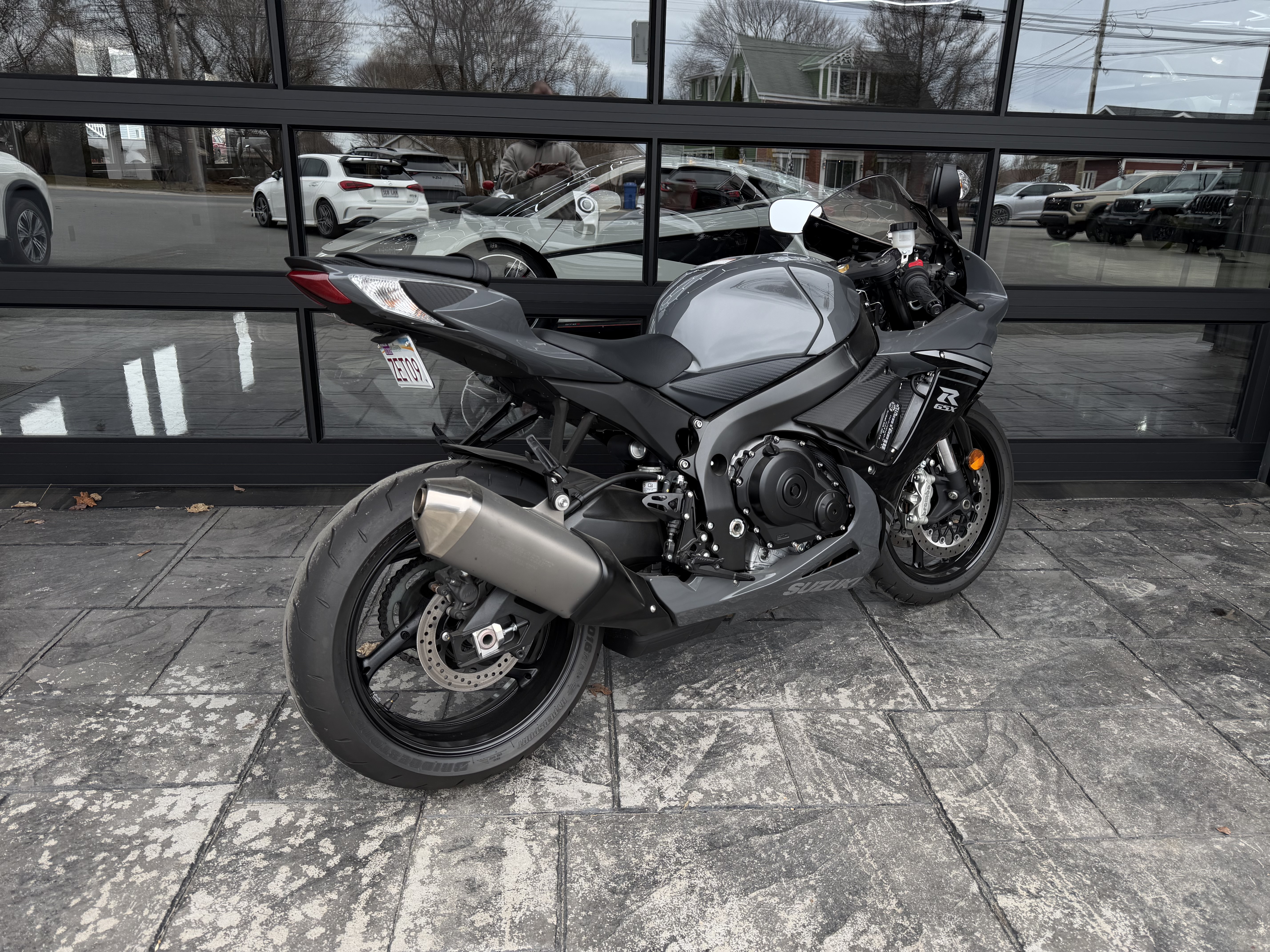 Image 2 - 2025 Suzuki GSX-R 600