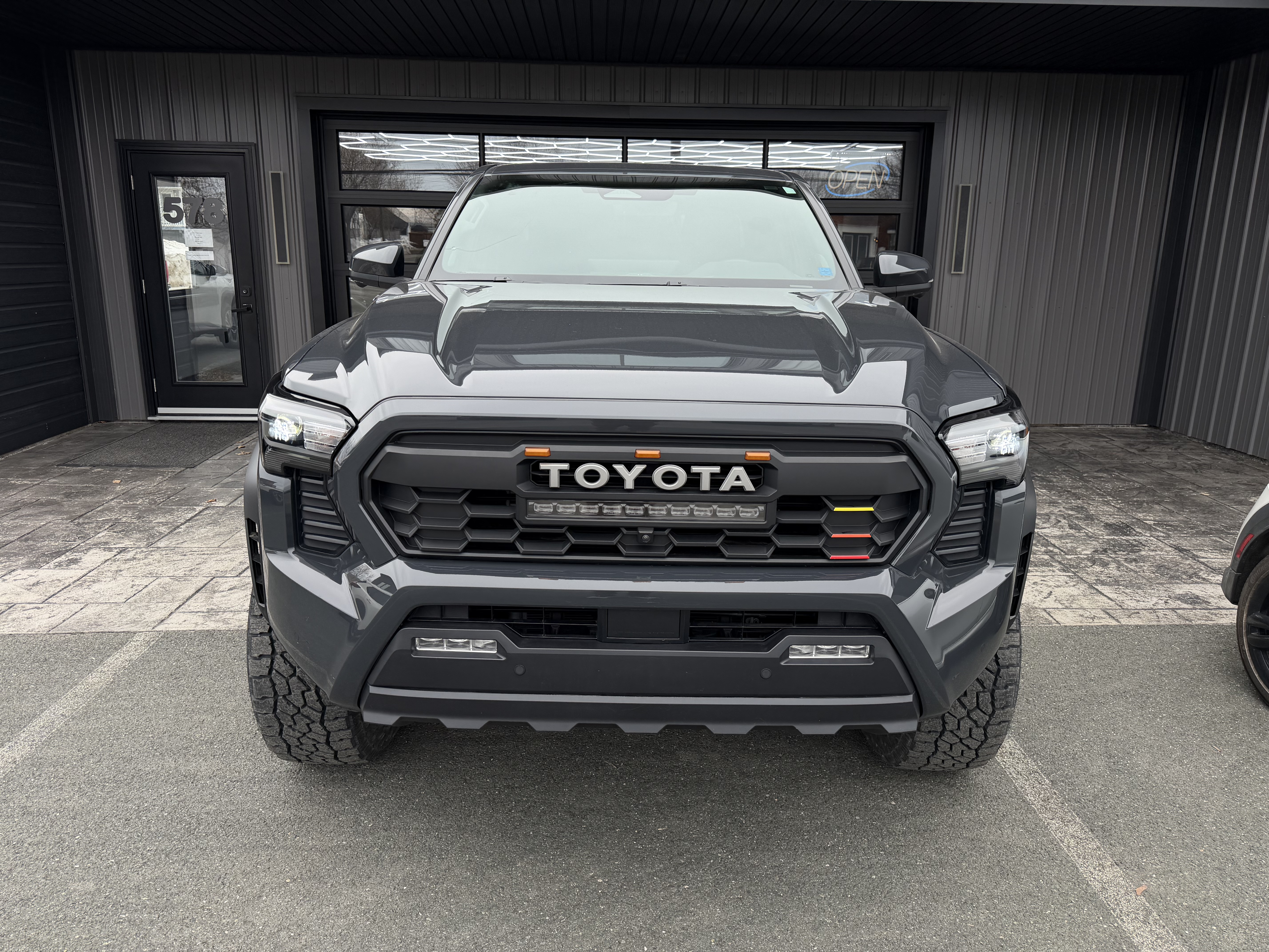 Image 2 - 2025 Toyota Tacoma TRD OFF ROAD