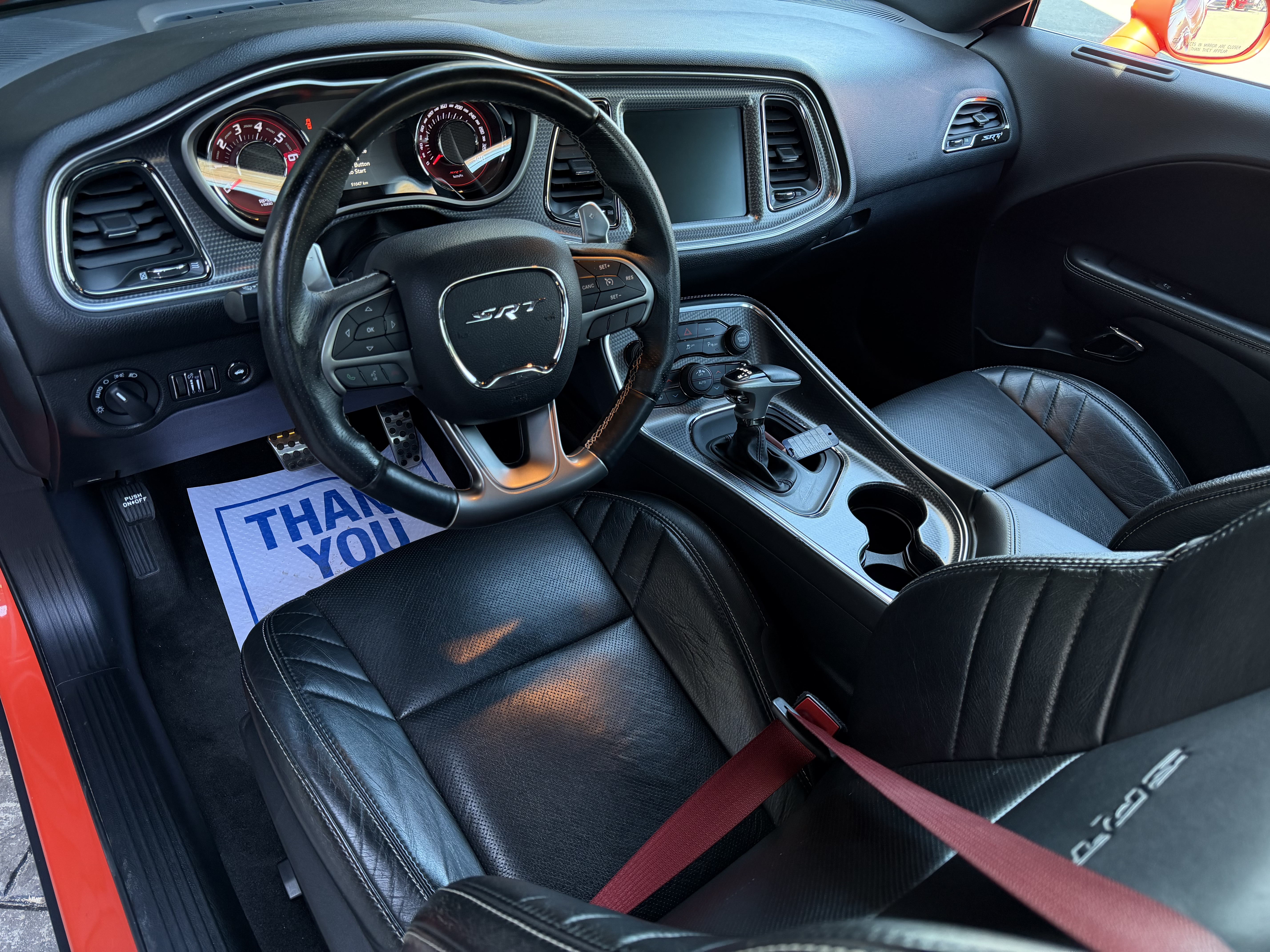 Image 4 - 2016 Dodge Challenger SRT HELLCAT