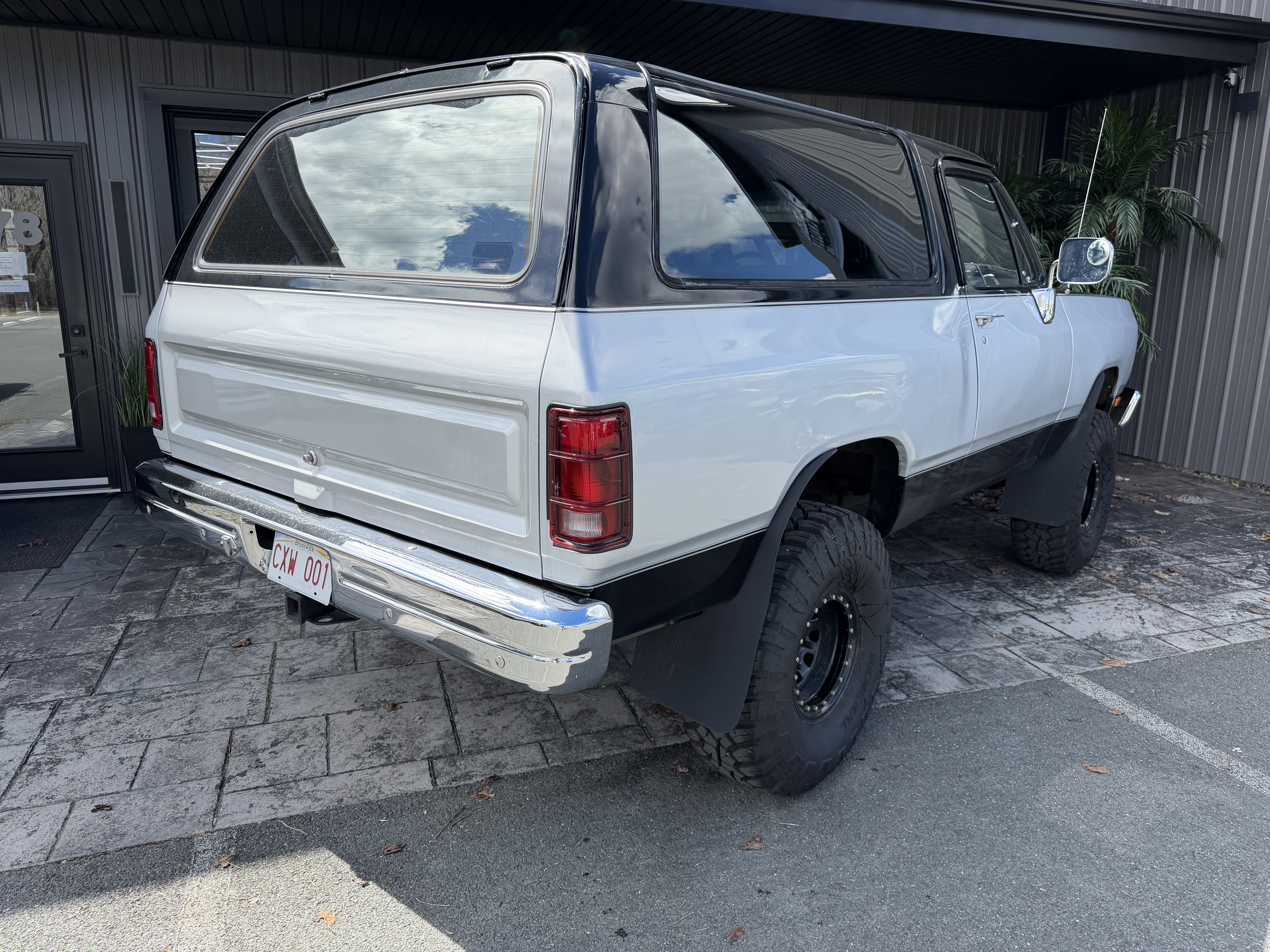 Image 3 - 1993 Dodge Ram charger