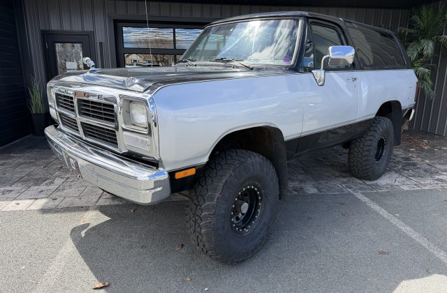 1993 Dodge Ram charger