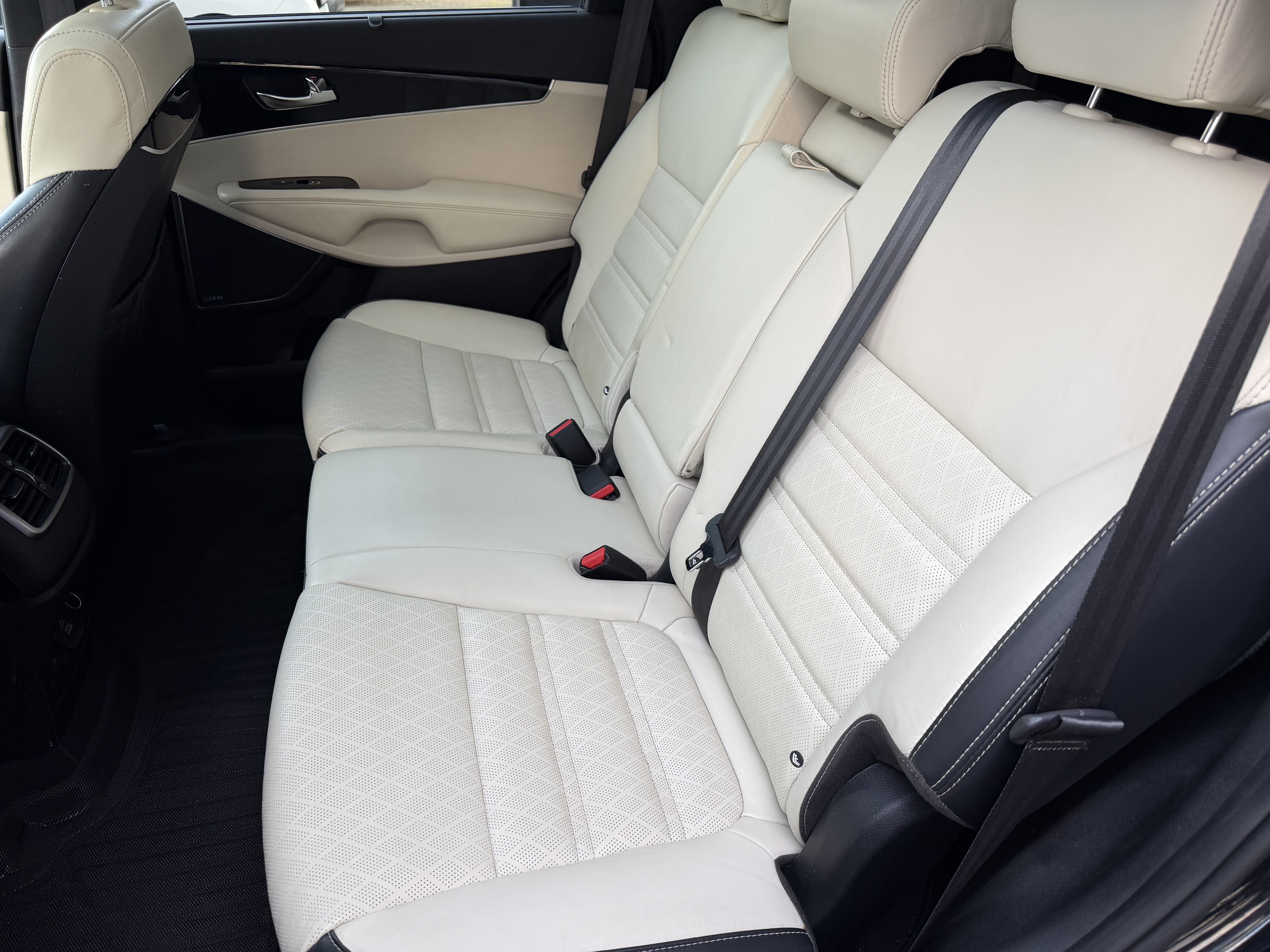 Image 6 - 2017 Kia Sorento SX, SX Limited