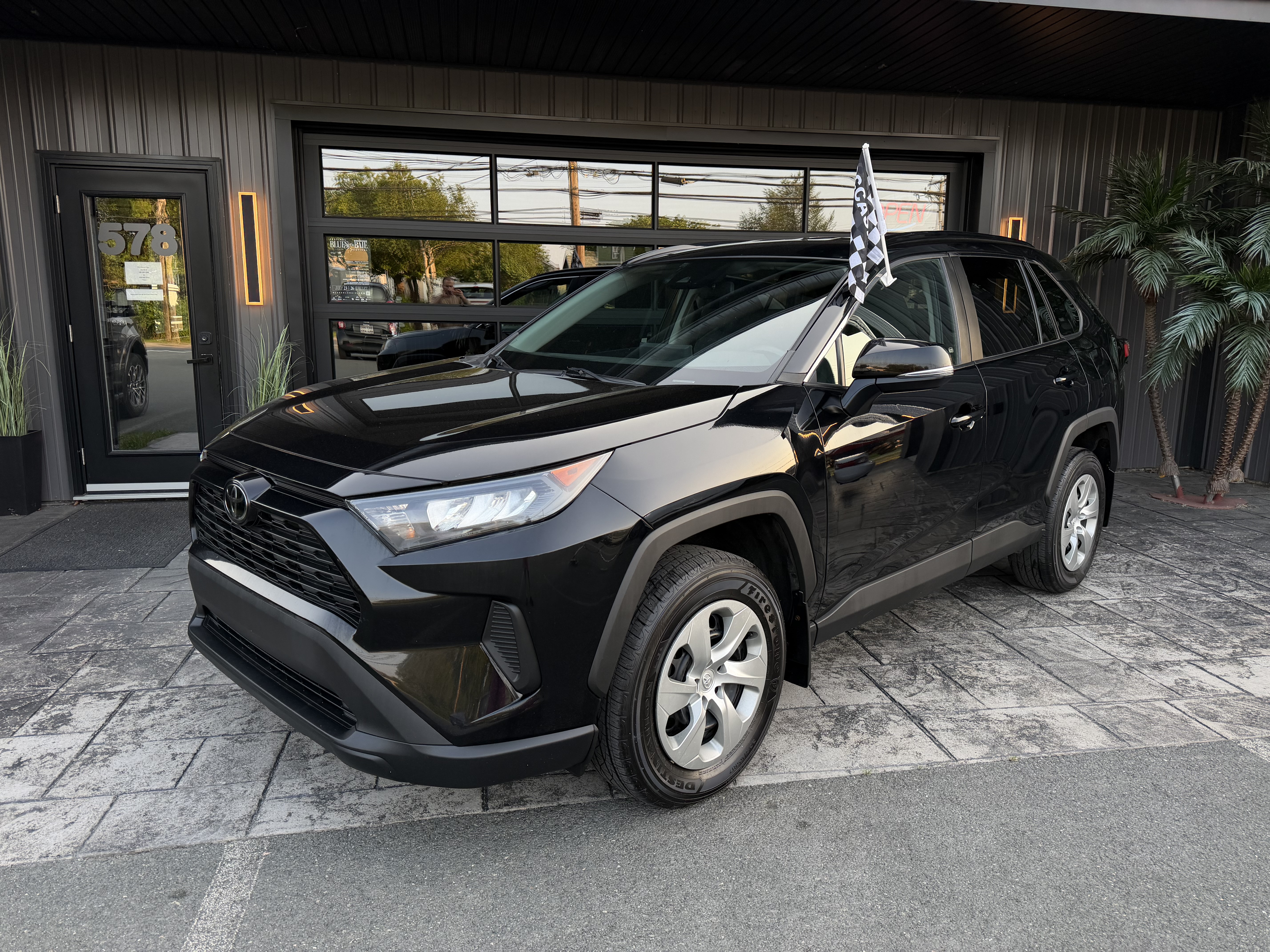 2021 Toyota RAV4 LE AWD