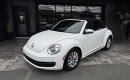 Thumbnail 2 - 2014 Volkswagen Beetle 1.8T, TDI
