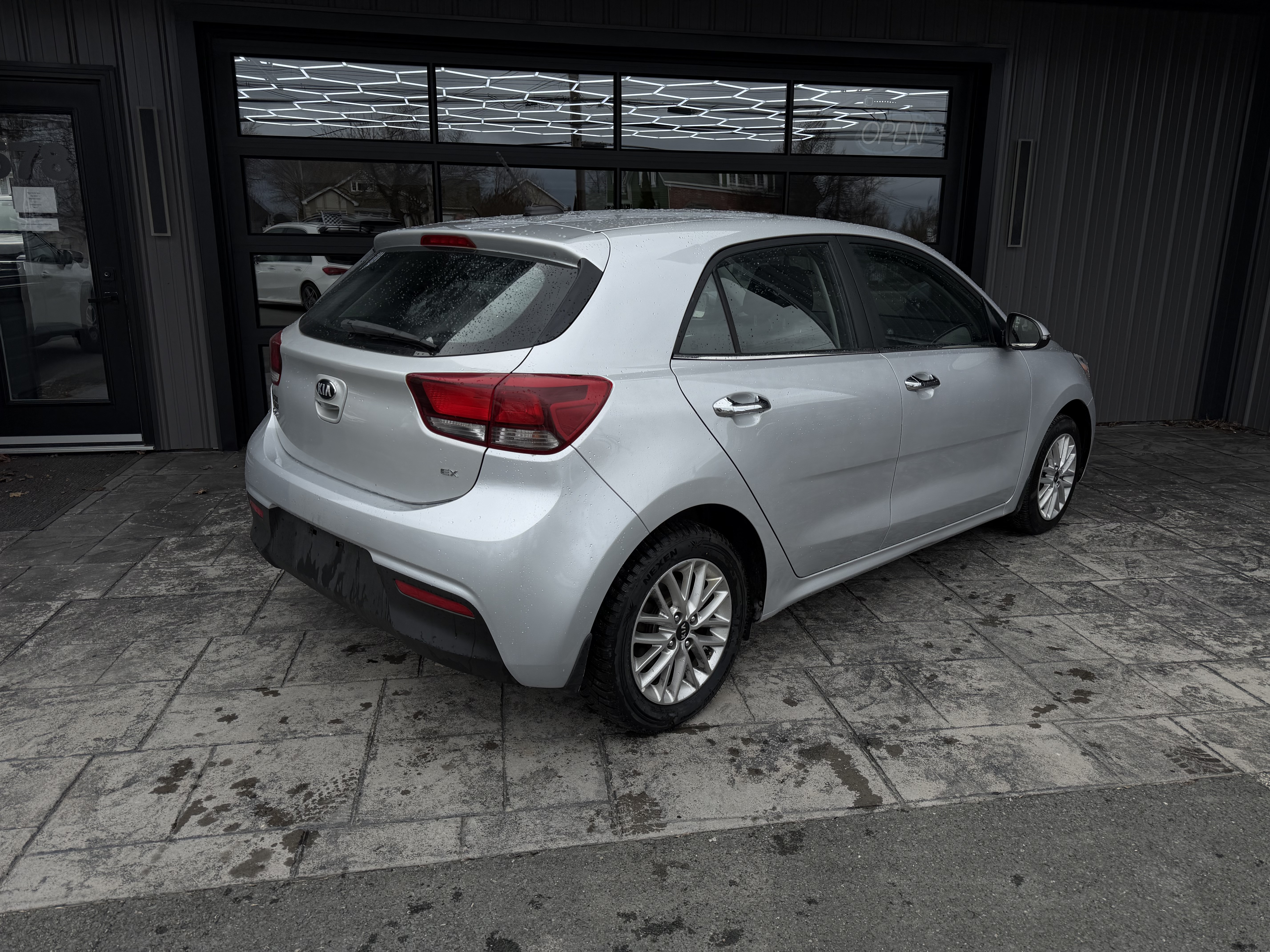 Image 3 - 2020 Kia Rio