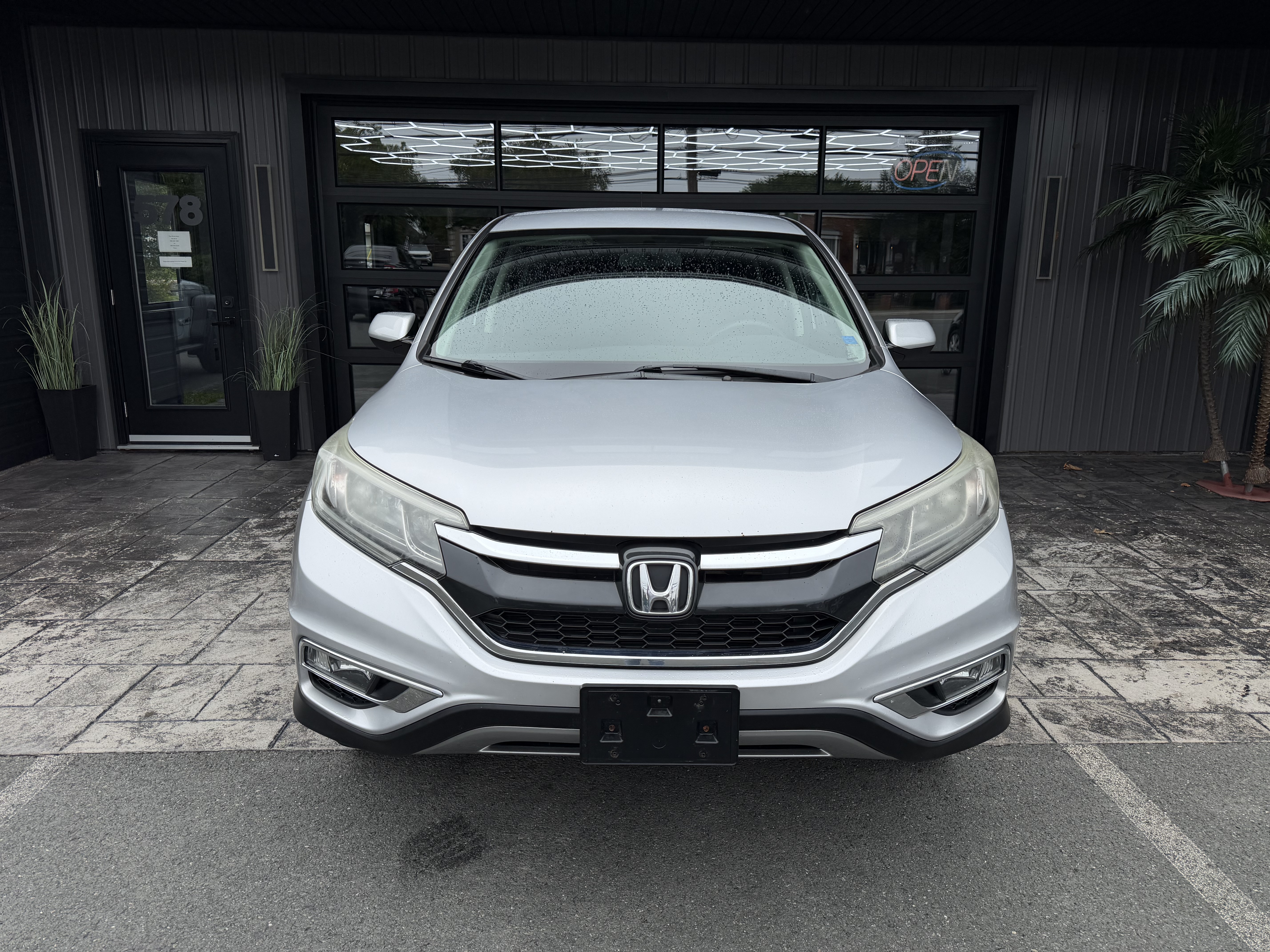 Image 2 - 2016 Honda CR-V SE
