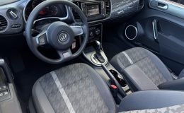 Thumbnail 4 - 2017 Volkswagen Beetle