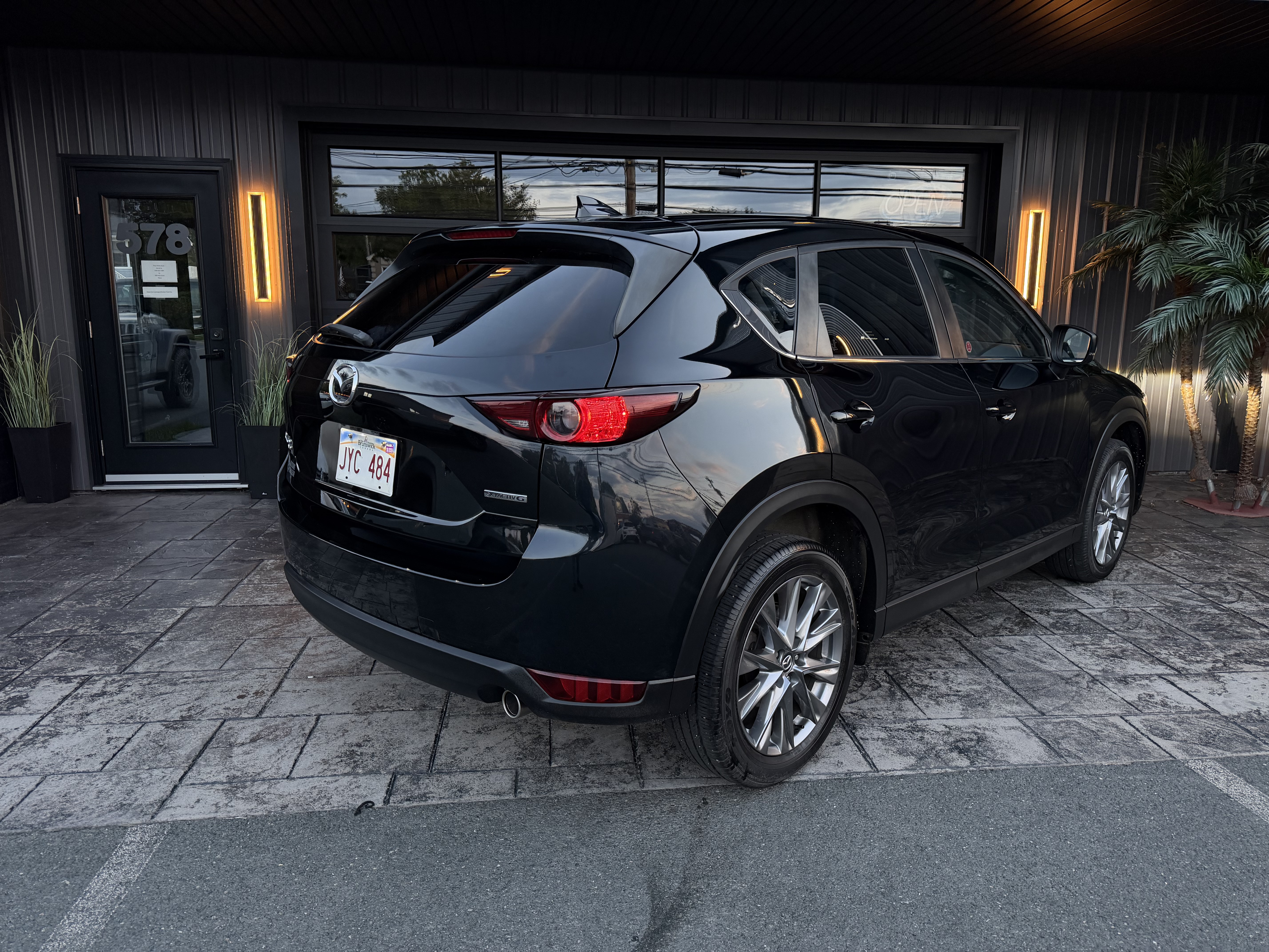 Image 3 - 2021 Mazda CX-5 Touring