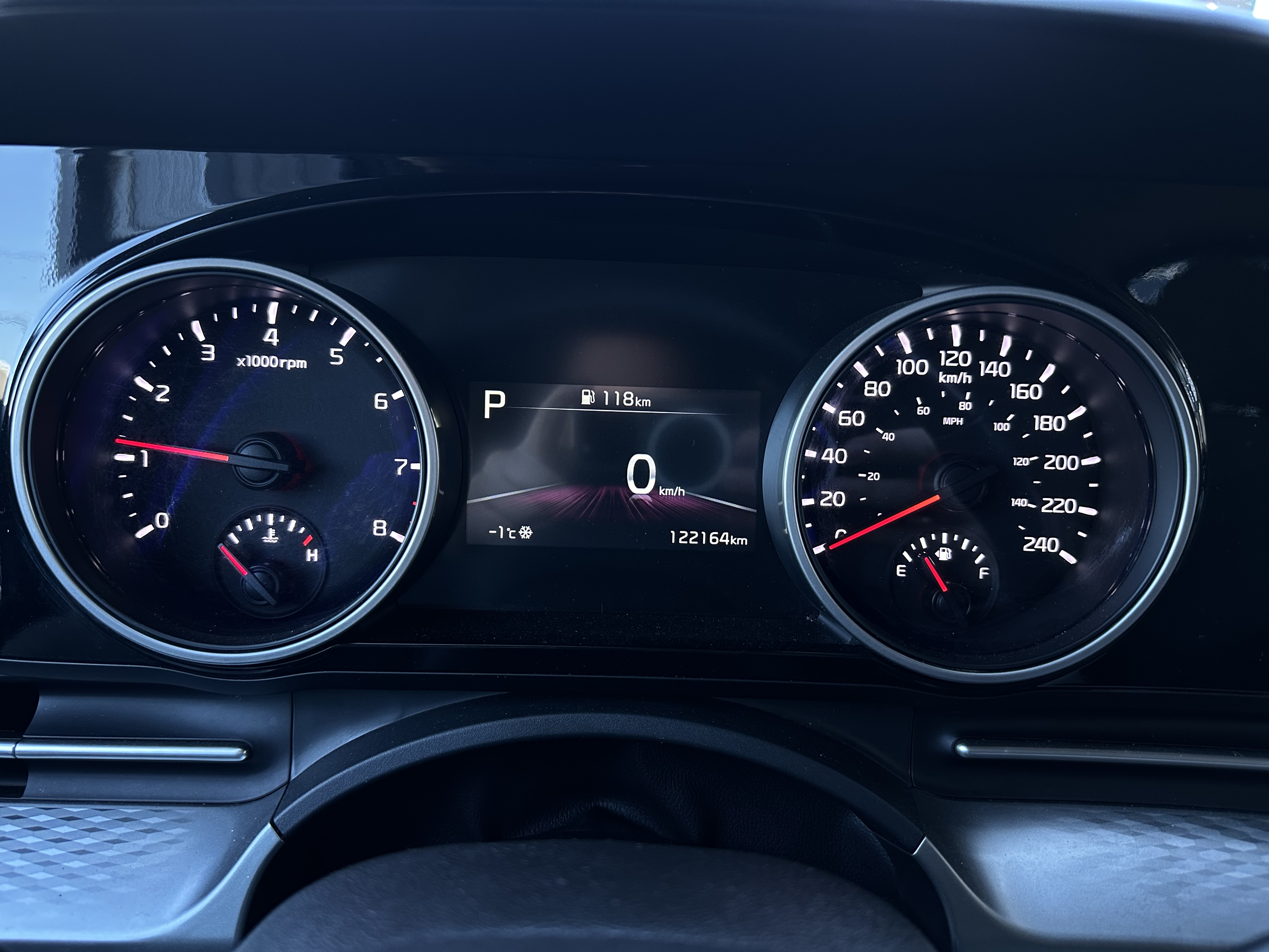 Image 5 - 2024 Kia Carnival LX